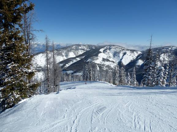 Piste View of 1000 Peaks